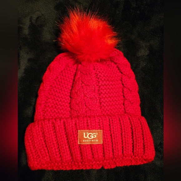 UGG Accessories - UGG Australia - Beanie Pom Pom Hat